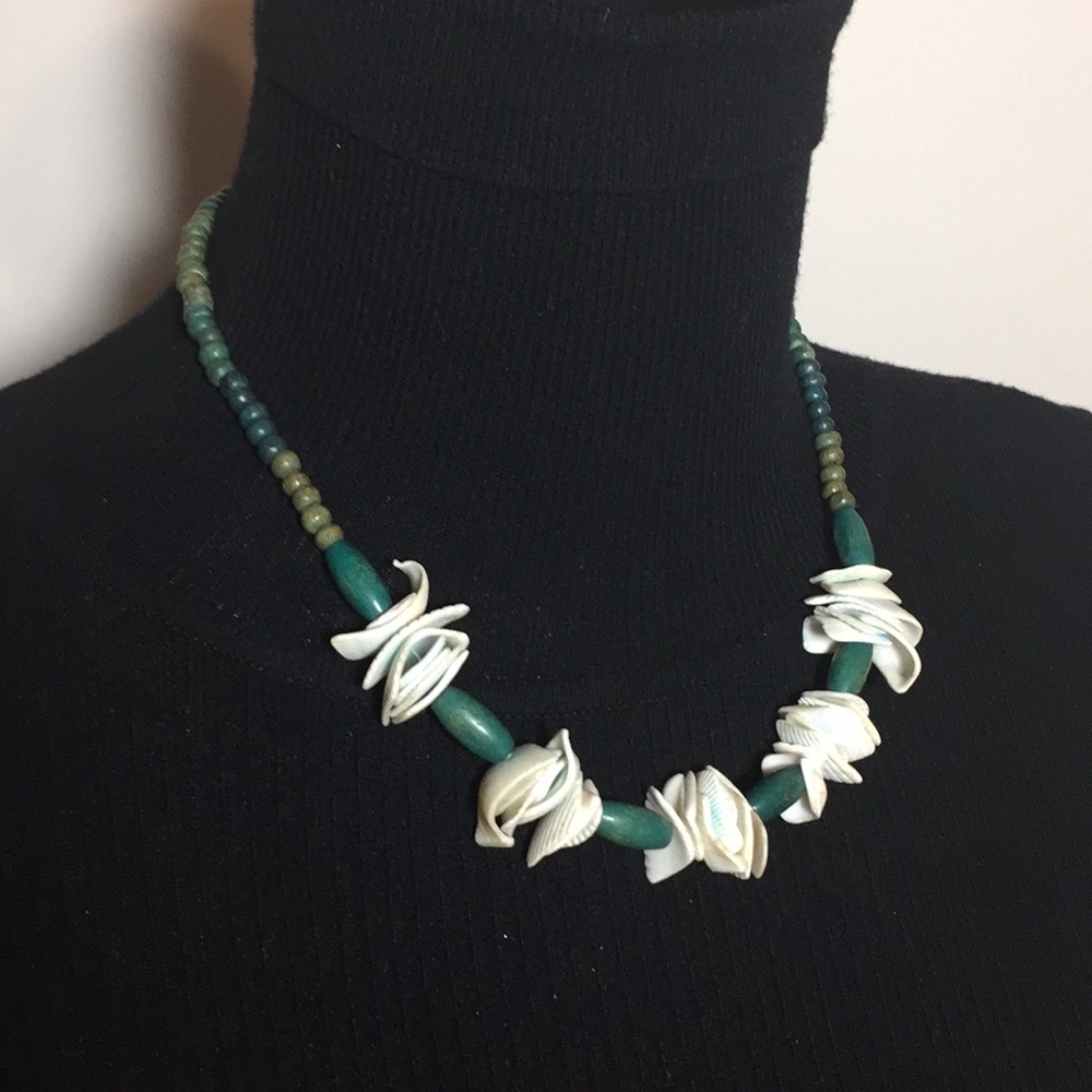 Bohemian Jewelry Natural Stones & Shell Necklace